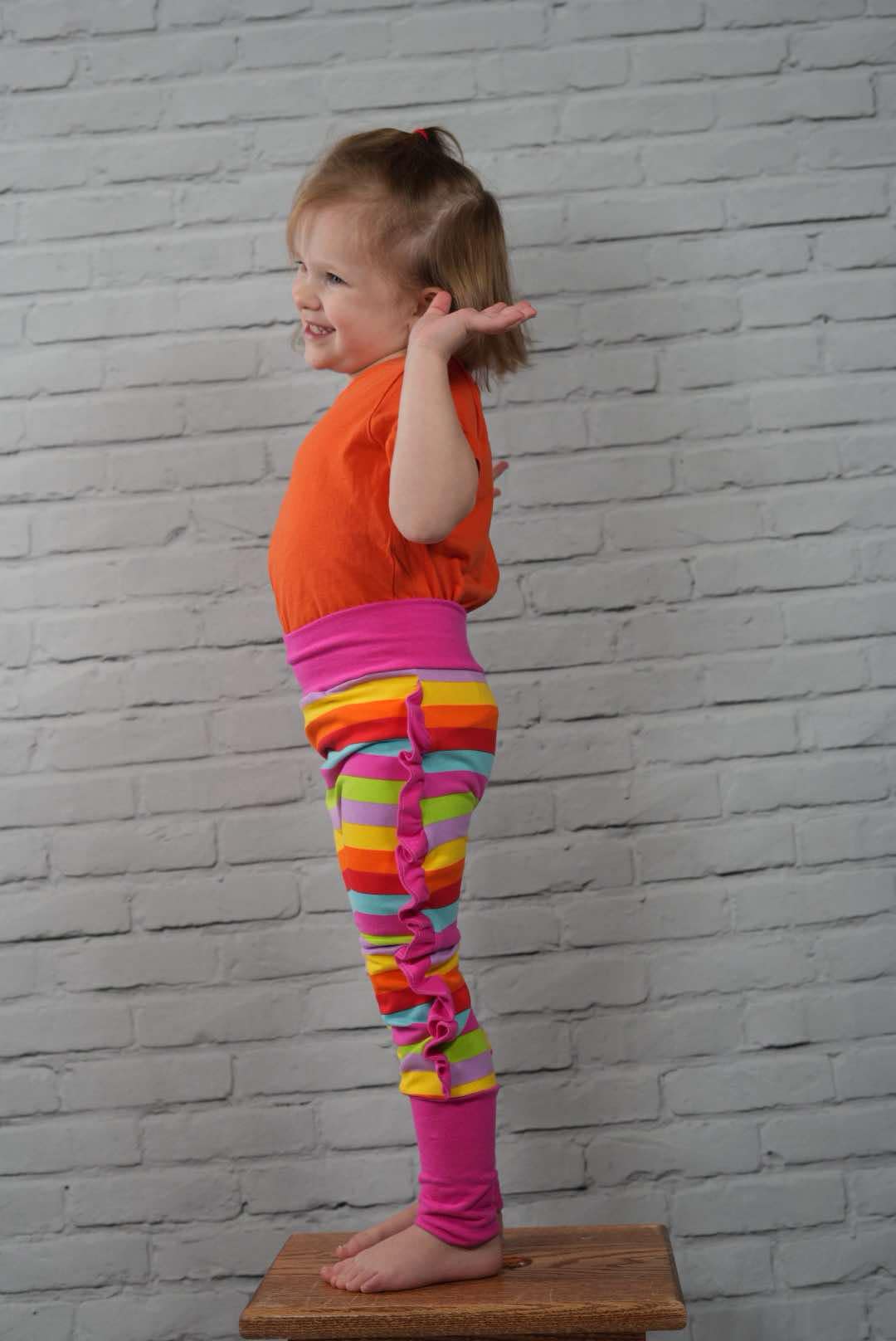 Grow with me pants Digital Sewing Pattern - PDF print and projector