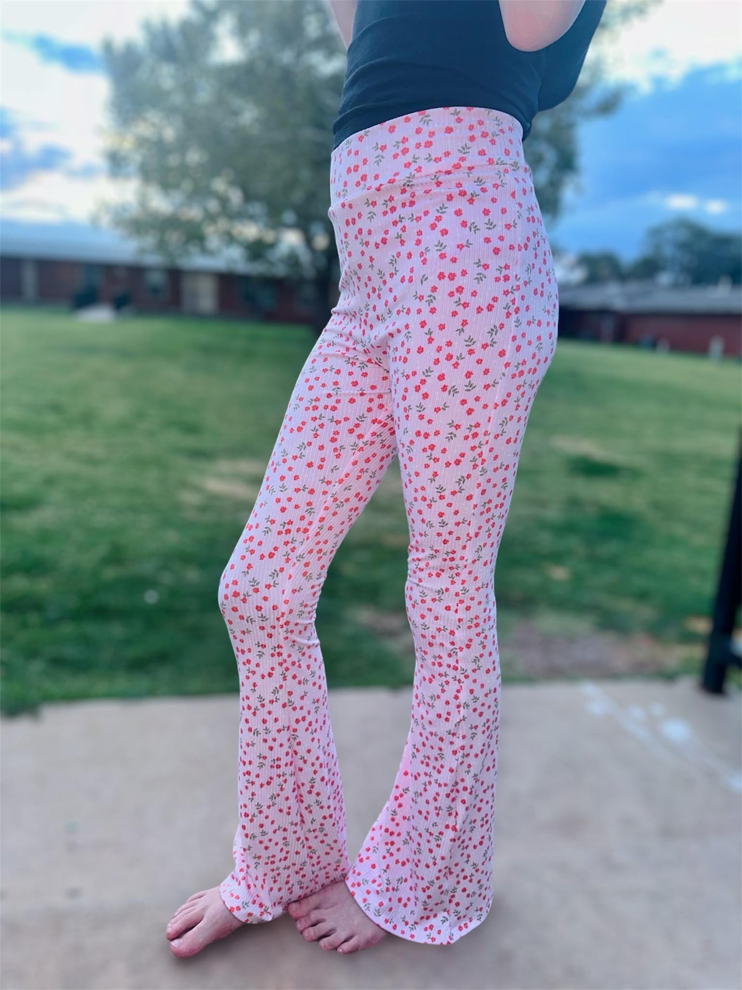 Flare Pants Digital Sewing Pattern - PDF print and projector