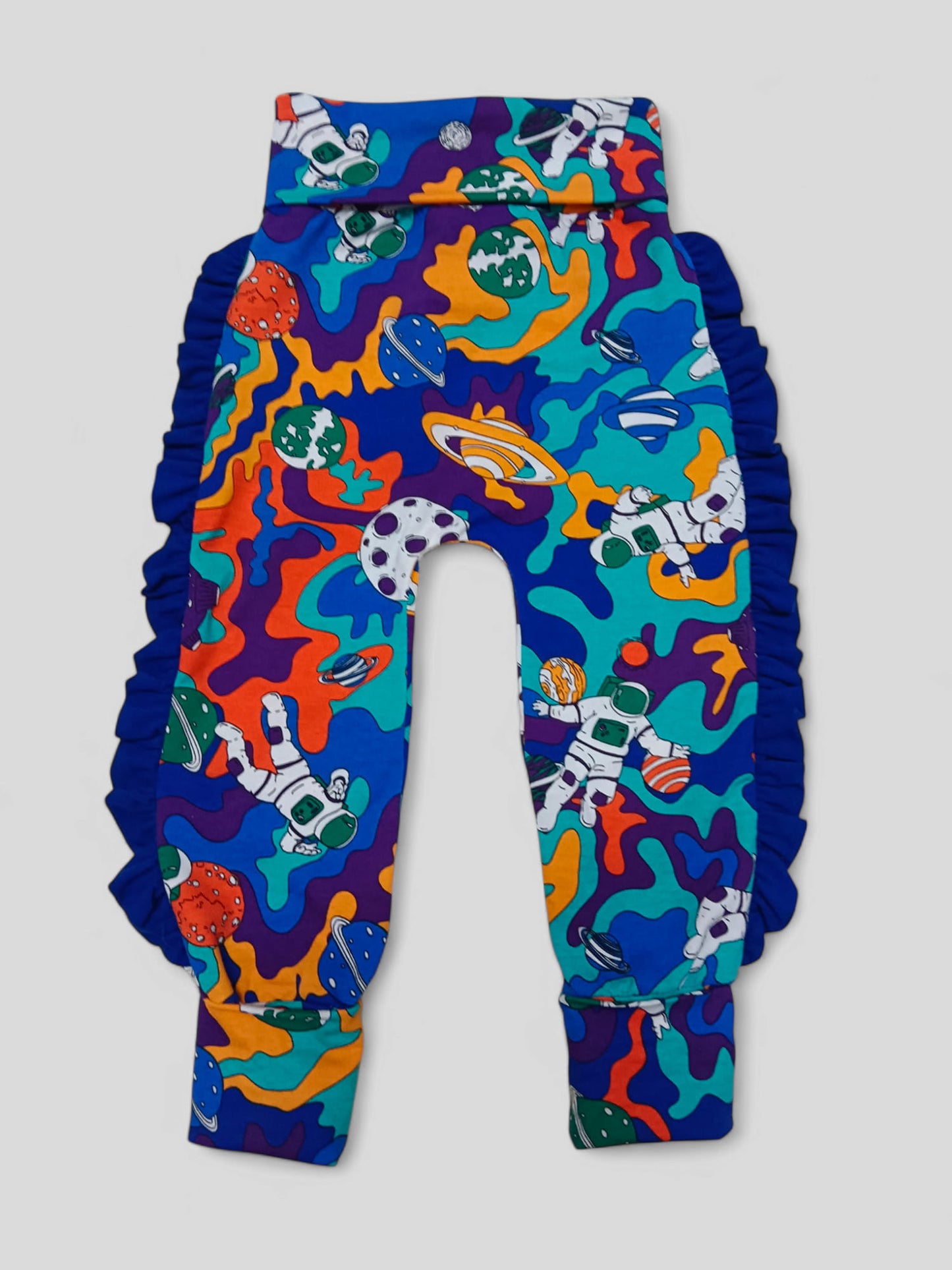 Grow with me pants Digital Sewing Pattern - PDF print and projector