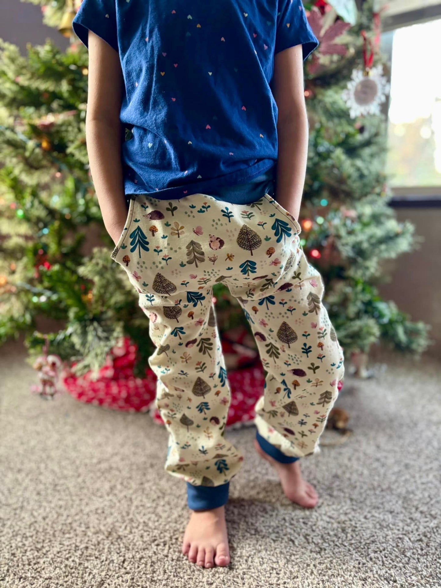 Grow with me pants Digital Sewing Pattern - PDF print and projector