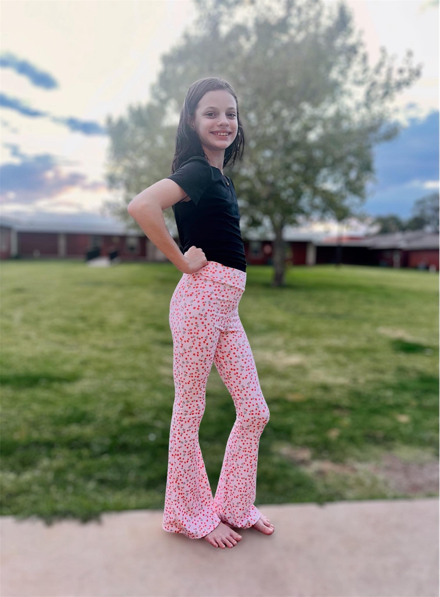 Flare Pants Digital Sewing Pattern - PDF print and projector